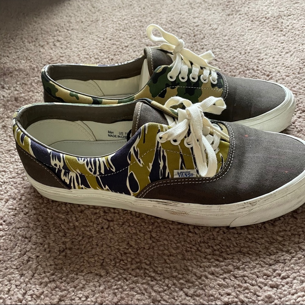 Vans Multi-Camo Era Shoes